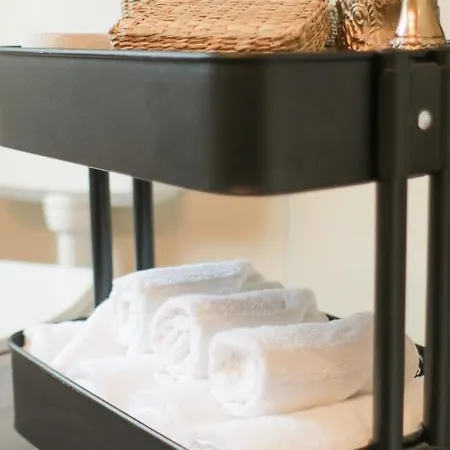 - Mit Smart Tv Und Parkplaetzen - Fuer Singles, Paare, Familien Und Gruppen * Kassel