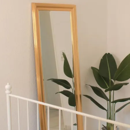 Appartement - Mit Smart Tv Und Parkplaetzen - Fuer Singles, Paare, Familien Und Gruppen *