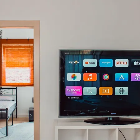 アパート - Mit Smart Tv Und Parkplaetzen - Fuer Singles, Paare, Familien Und Gruppen *