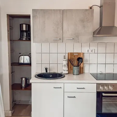 - Mit Smart Tv Und Parkplaetzen - Fuer Singles, Paare, Familien Und Gruppen Appartement