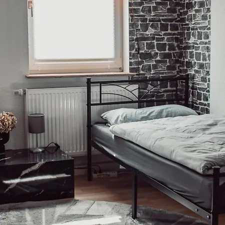 - Mit Smart Tv Und Parkplaetzen - Fuer Singles, Paare, Familien Und Gruppen 아파트