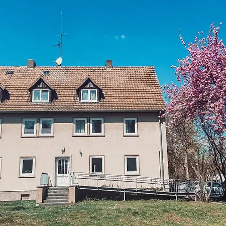 アパート - Mit Smart Tv Und Parkplaetzen - Fuer Singles, Paare, Familien Und Gruppen