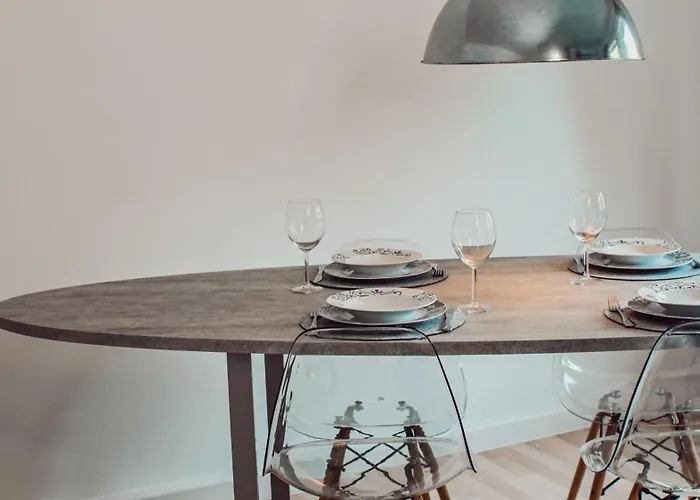 - Mit Smart Tv Und Parkplaetzen - Fuer Singles, Paare, Familien Und Gruppen * קאסל